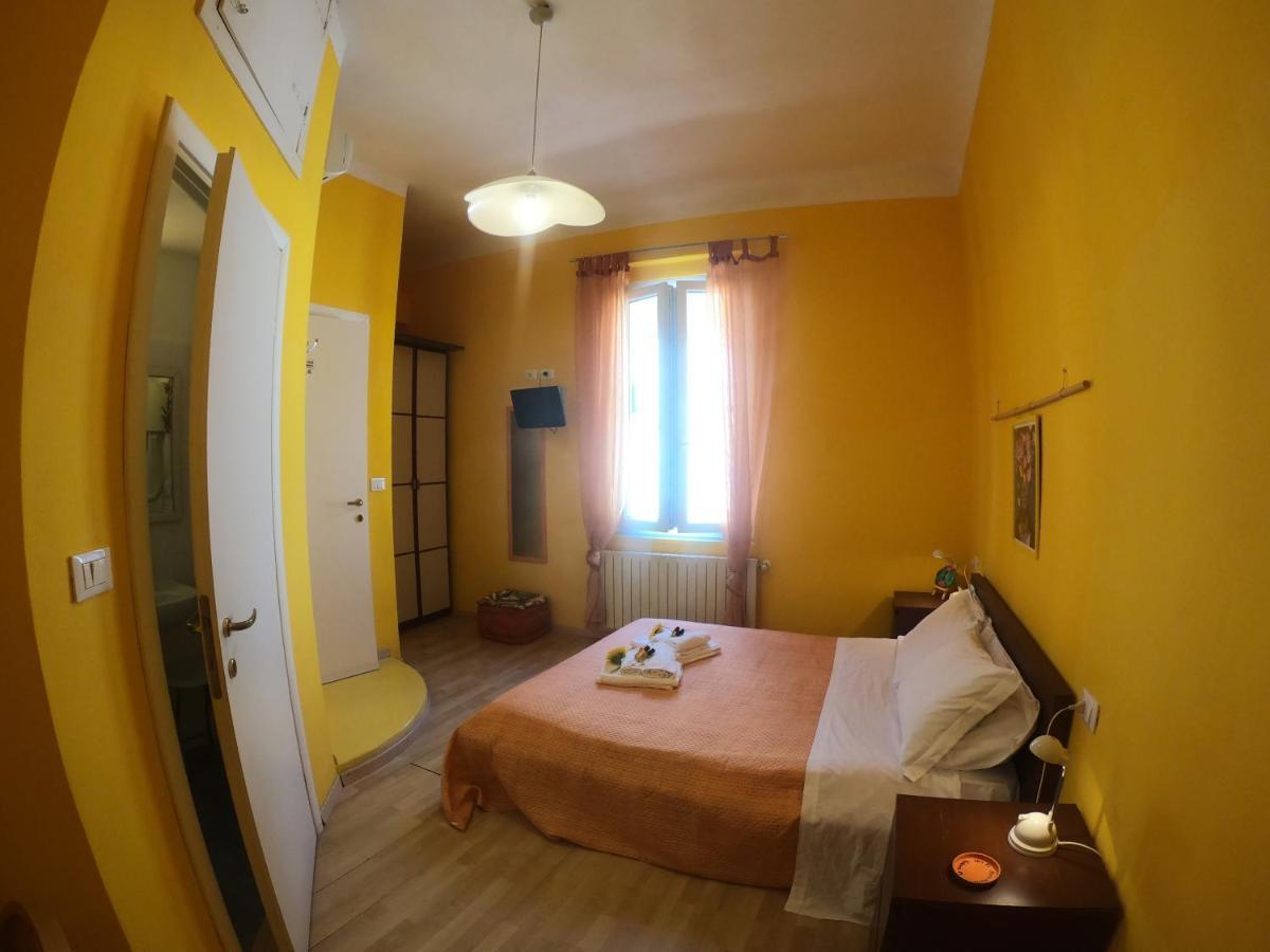 Valerie Hotel La Spezia Luaran gambar